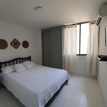 Apartamento Amplio, Luminoso Y Cerca Del Mar Santa Marta  Exterior photo