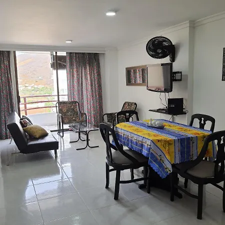 Apartamento Amplio, Luminoso Y Cerca Del Mar Santa Marta  Exterior photo